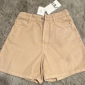 COPY - High waisted shorts, size 4